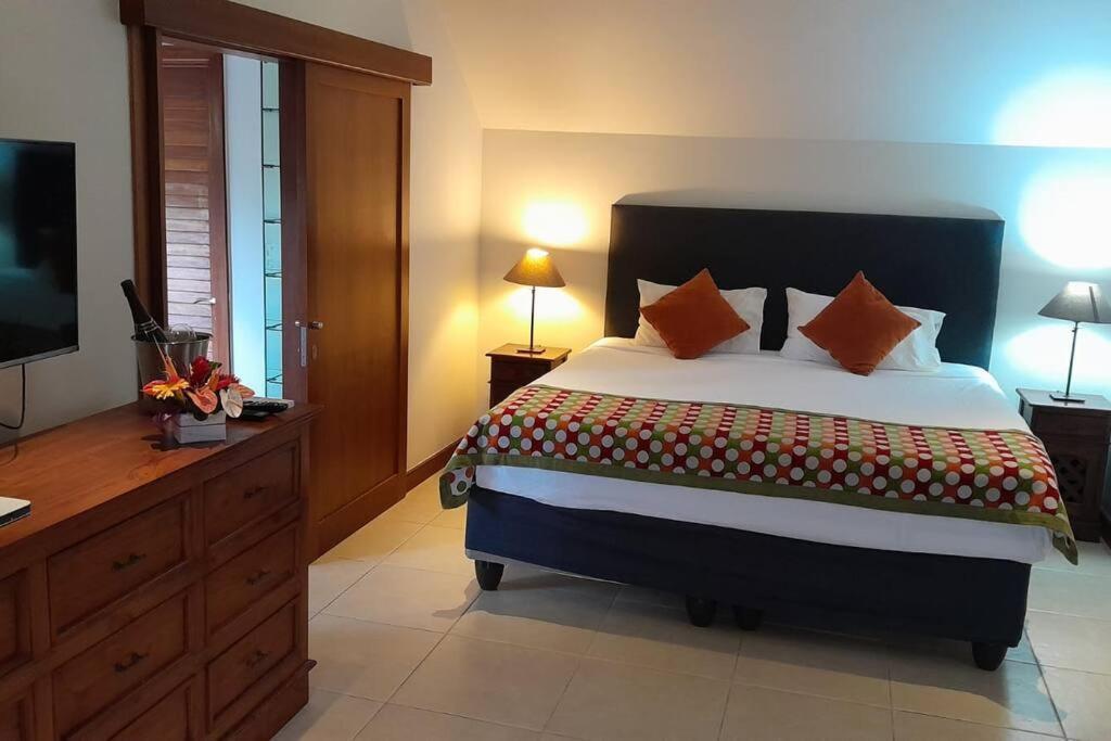 Exotic Oasis Villa In The Tropics غراند بايَ المظهر الخارجي الصورة